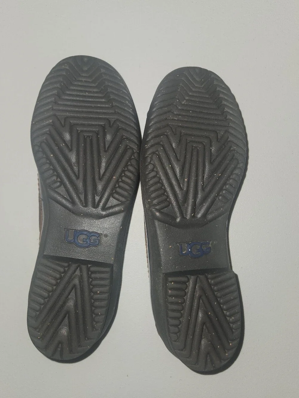 UGG Haylie Low Top Rain Shoes Size 10